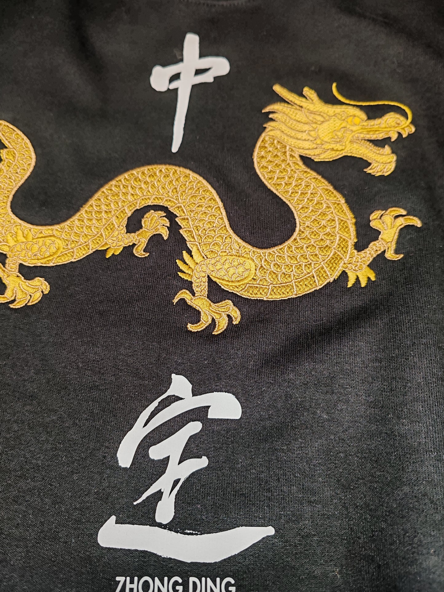 Felpa Drago d'Oro Tai Chi con scritta Tenere il centro