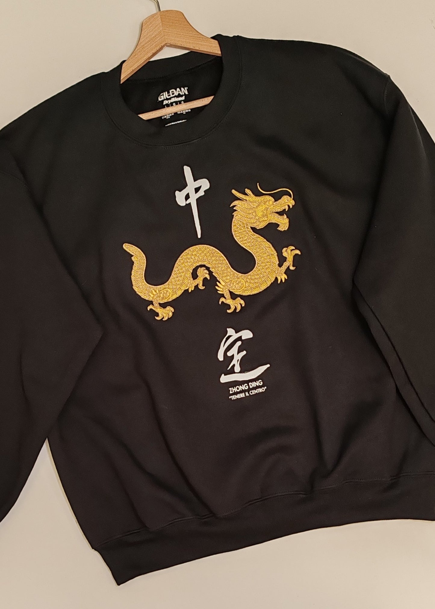 Felpa Drago d'Oro Tai Chi con scritta Tenere il centro